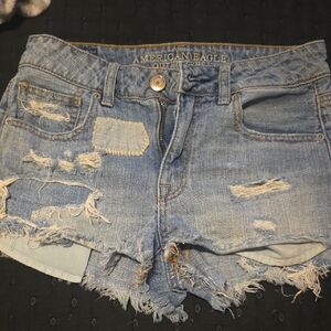 American Eagle Super Hi-Rise Light Blue Ripped Jean Shorts Size 2